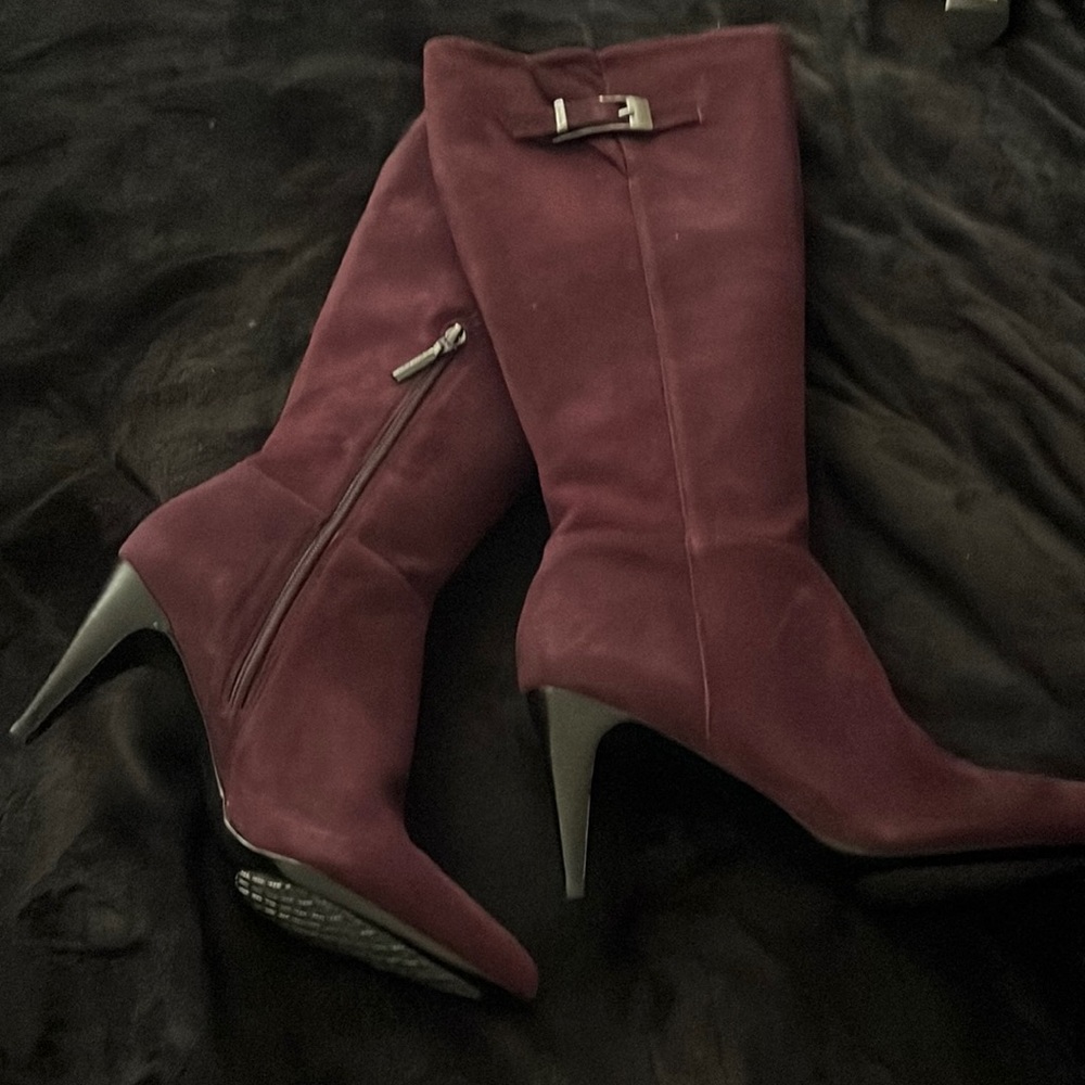 Calvin Klein, 9M, wide with calves, suede, deep purple